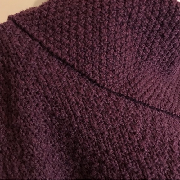 {SOLD} Gorgeous Coldwater Creek Cowl Neck Turtleneck Knit Sweater Leaves Buttons - Picture 11 of 15